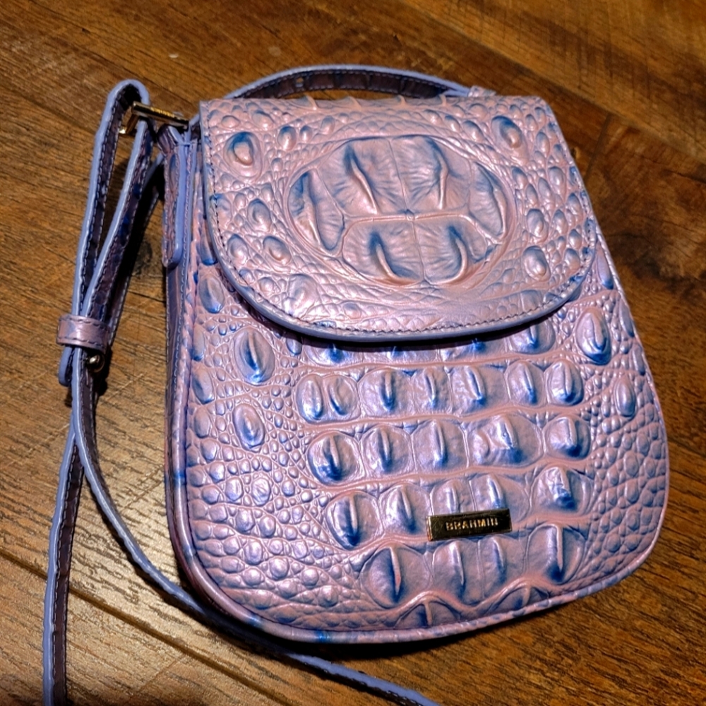 Brahmin everlee crossbody frosted lilac